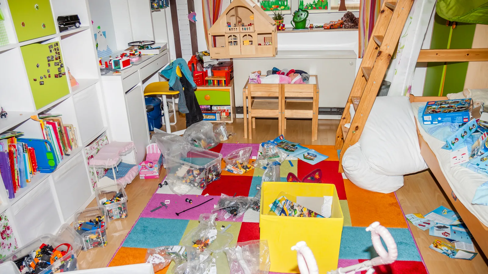 have a good night decluttering kids room