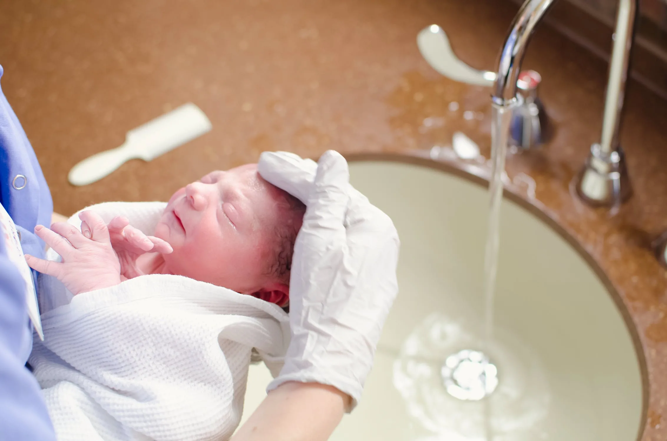 safe baby bath